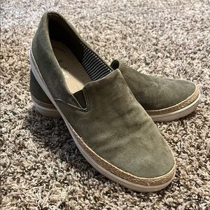 Clarks Marie Pearl Olive Espadrille Suede Sneakers